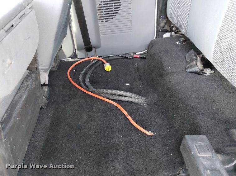 image for item DQ6050 2015 Ford F550 bucket truck