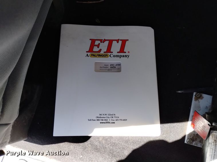 image for item DQ6050 2015 Ford F550 bucket truck