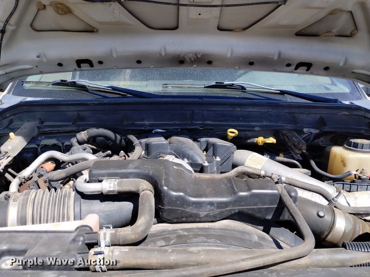 image for item DQ6050 2015 Ford F550 bucket truck