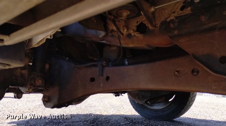 image for item DQ6050 2015 Ford F550 bucket truck