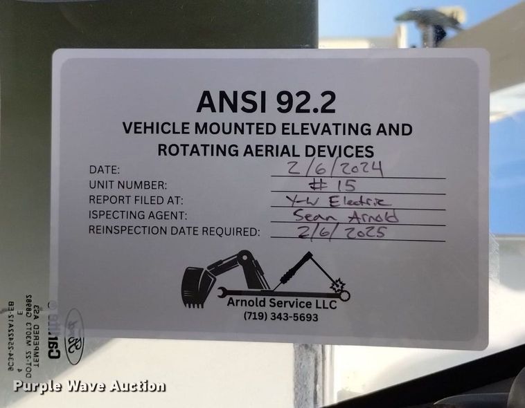 image for item DQ6050 2015 Ford F550 bucket truck