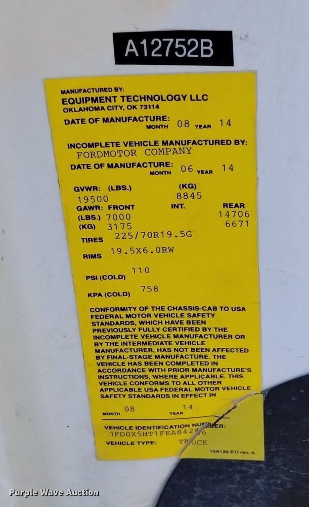 image for item DQ6050 2015 Ford F550 bucket truck