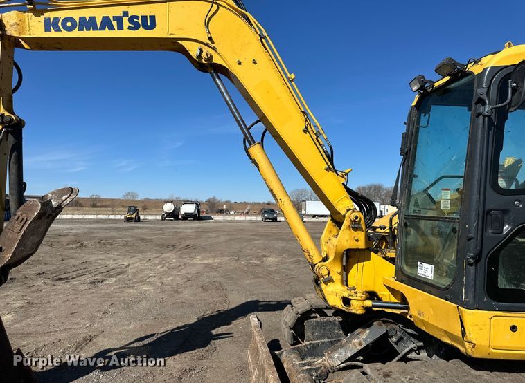 image for item DQ6422 2017 Komatsu PC88MR-10 mini excavator