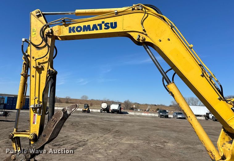image for item DQ6422 2017 Komatsu PC88MR-10 mini excavator