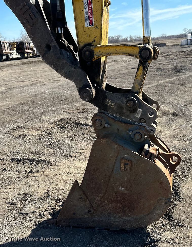 image for item DQ6422 2017 Komatsu PC88MR-10 mini excavator