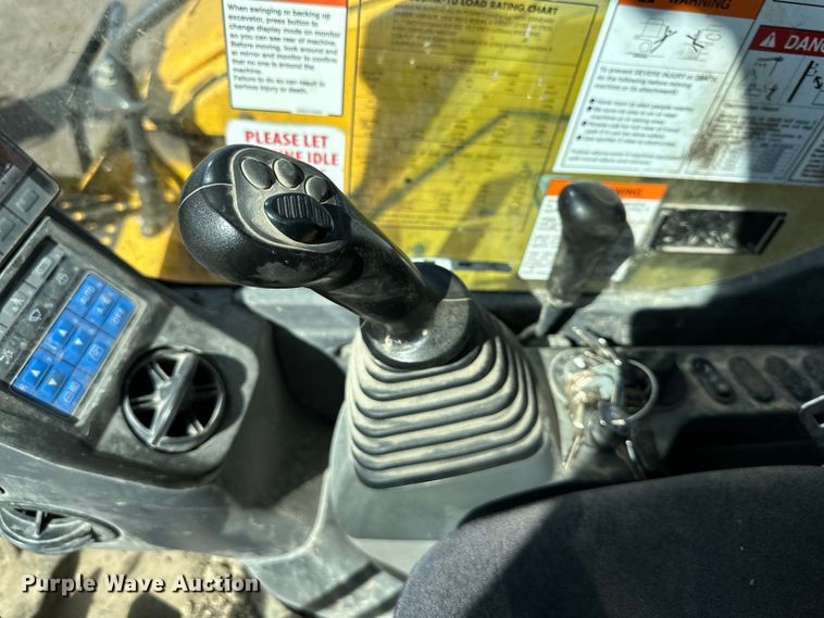 image for item DQ6422 2017 Komatsu PC88MR-10 mini excavator