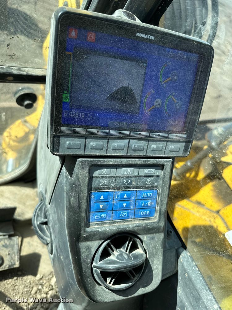 image for item DQ6422 2017 Komatsu PC88MR-10 mini excavator