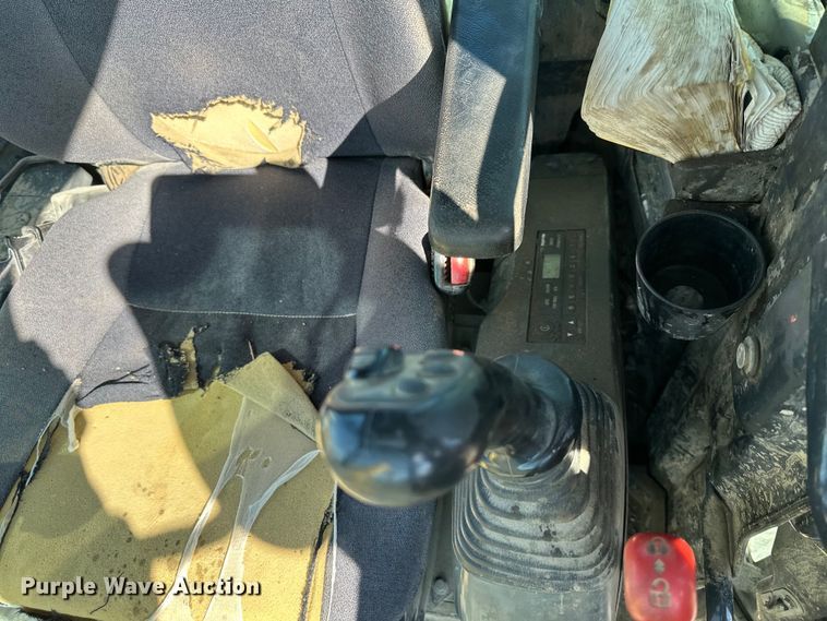 image for item DQ6422 2017 Komatsu PC88MR-10 mini excavator