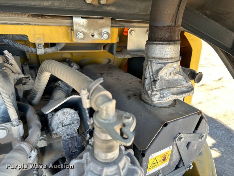 image for item DQ6422 2017 Komatsu PC88MR-10 mini excavator