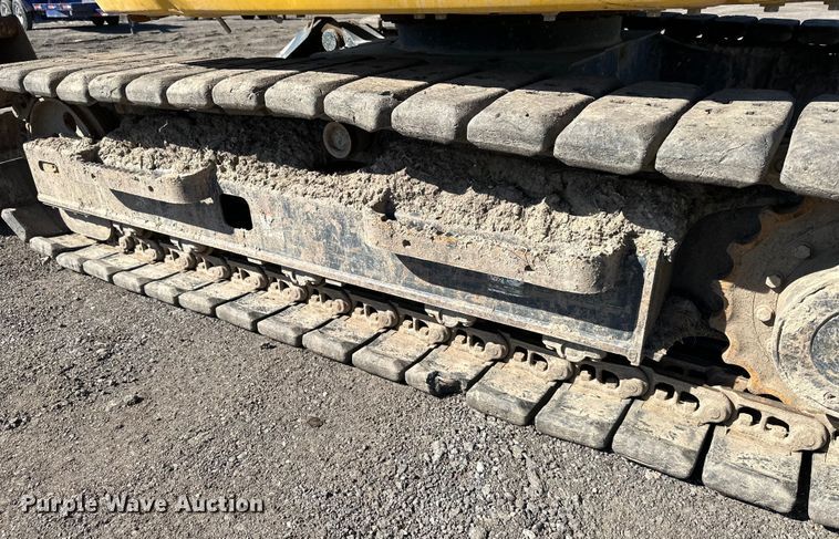 image for item DQ6422 2017 Komatsu PC88MR-10 mini excavator