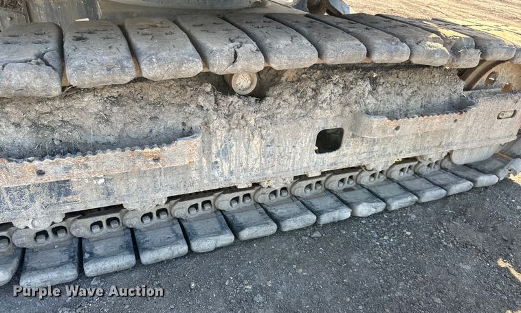 image for item DQ6422 2017 Komatsu PC88MR-10 mini excavator