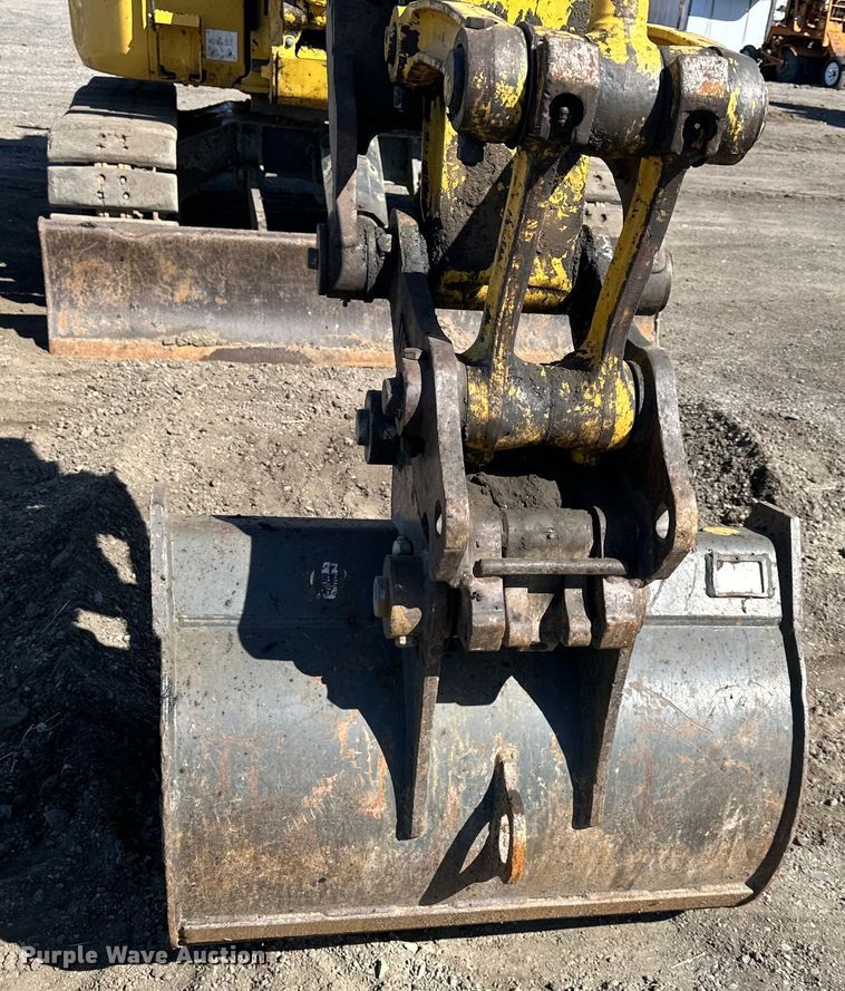 image for item DQ6423 2015 Komatsu PC88MR-10 mini excavator