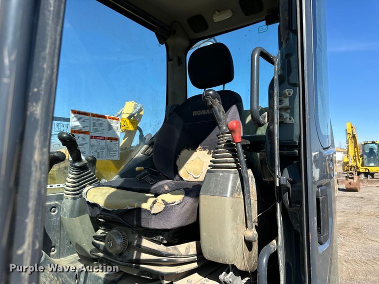 image for item DQ6423 2015 Komatsu PC88MR-10 mini excavator