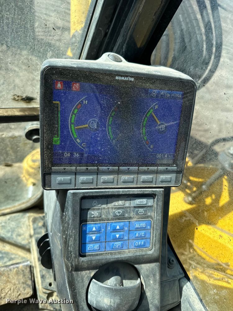 image for item DQ6423 2015 Komatsu PC88MR-10 mini excavator