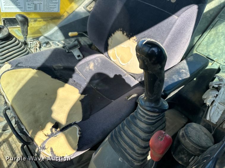 image for item DQ6423 2015 Komatsu PC88MR-10 mini excavator