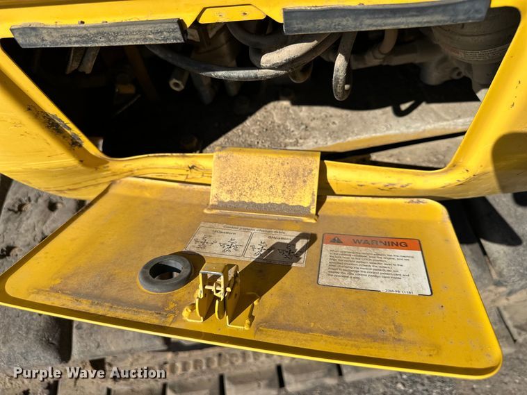 image for item DQ6423 2015 Komatsu PC88MR-10 mini excavator