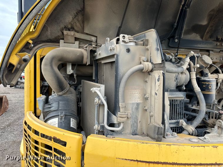 image for item DQ6423 2015 Komatsu PC88MR-10 mini excavator