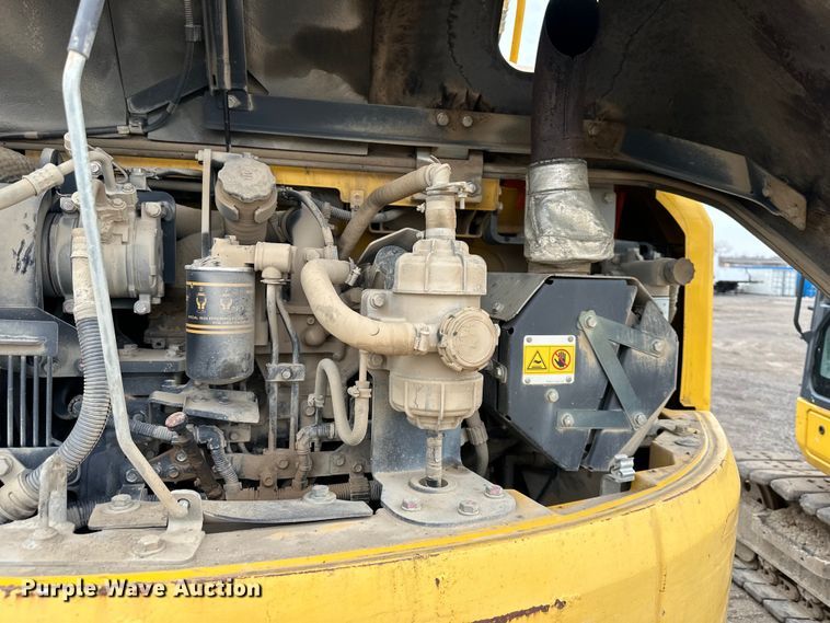 image for item DQ6423 2015 Komatsu PC88MR-10 mini excavator