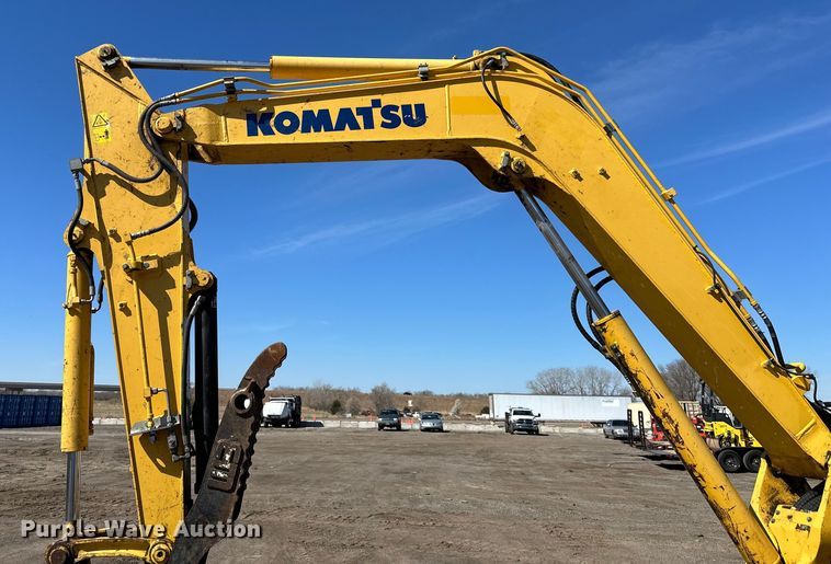 image for item DQ6424 2017 Komatsu  PC88MR-10 mini excavator