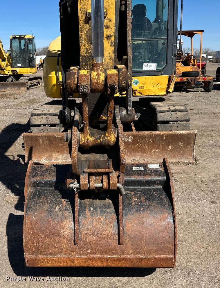 image for item DQ6424 2017 Komatsu  PC88MR-10 mini excavator