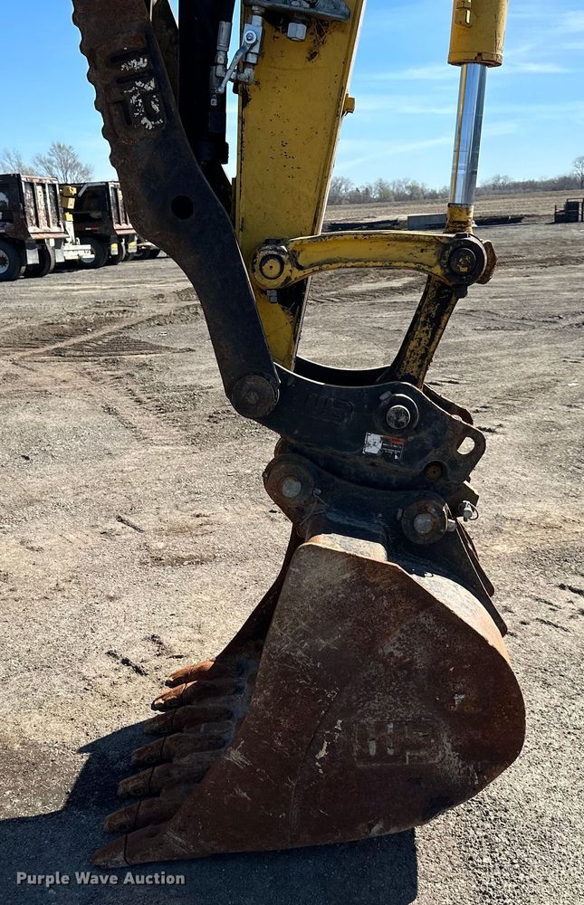 image for item DQ6424 2017 Komatsu  PC88MR-10 mini excavator