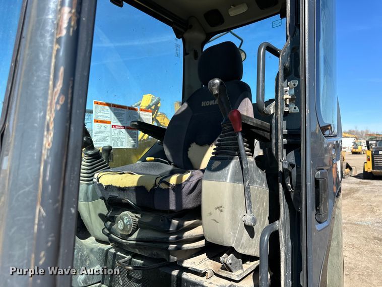 image for item DQ6424 2017 Komatsu  PC88MR-10 mini excavator