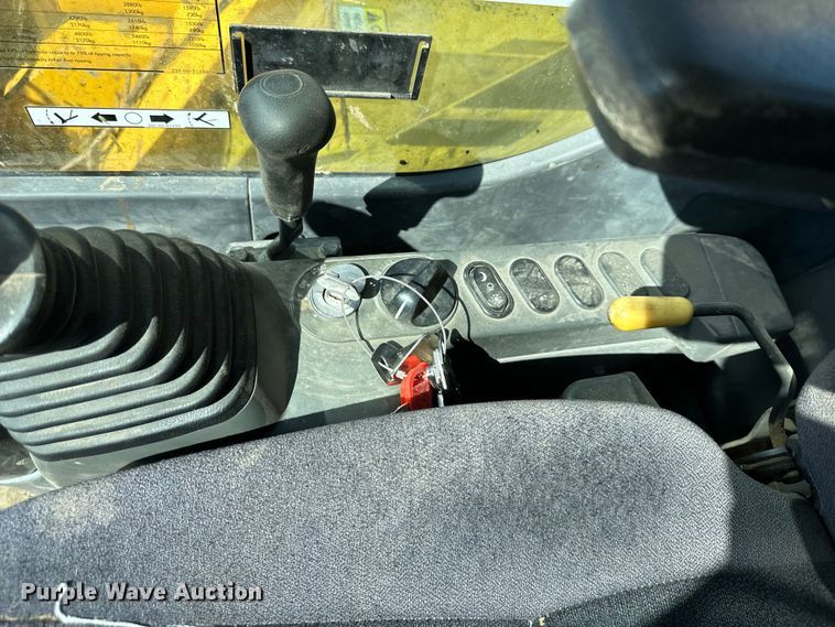 image for item DQ6424 2017 Komatsu  PC88MR-10 mini excavator