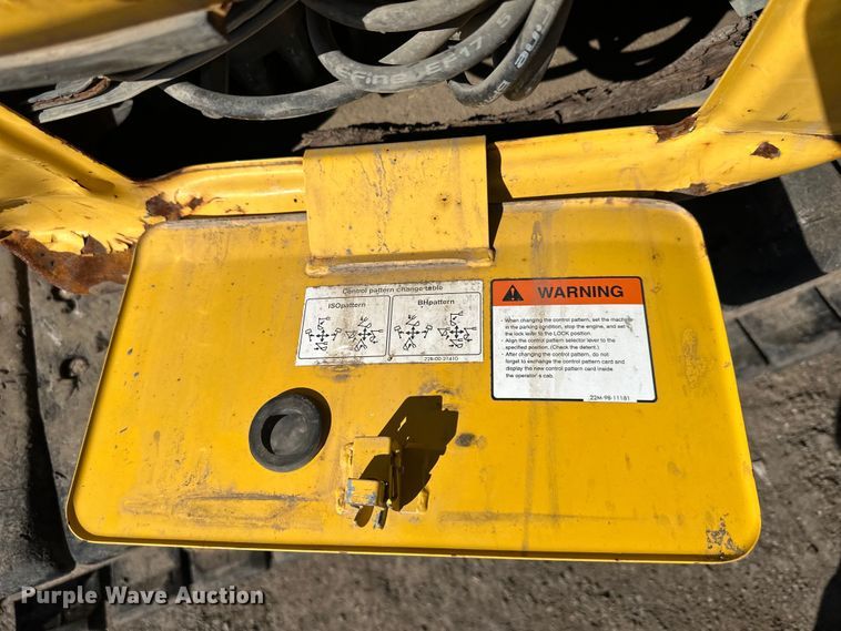 image for item DQ6424 2017 Komatsu  PC88MR-10 mini excavator