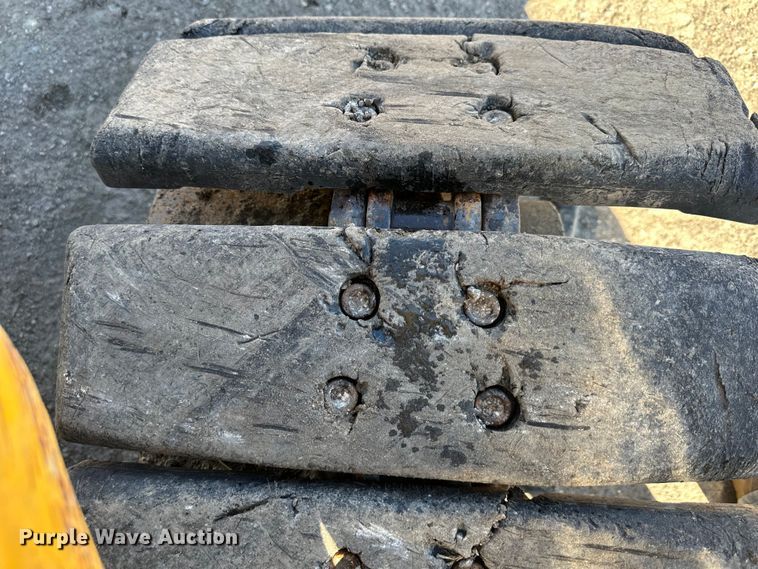 image for item DQ6424 2017 Komatsu  PC88MR-10 mini excavator