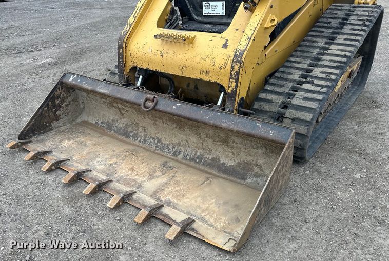 image for item DQ6425 2013 Caterpillar 299D tracked skid steer loader