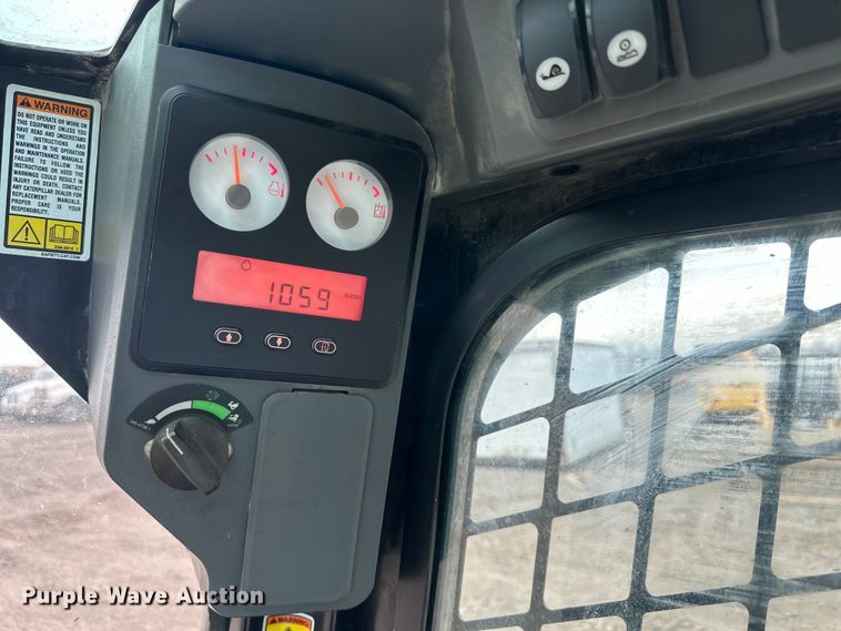 image for item DQ6425 2013 Caterpillar 299D tracked skid steer loader