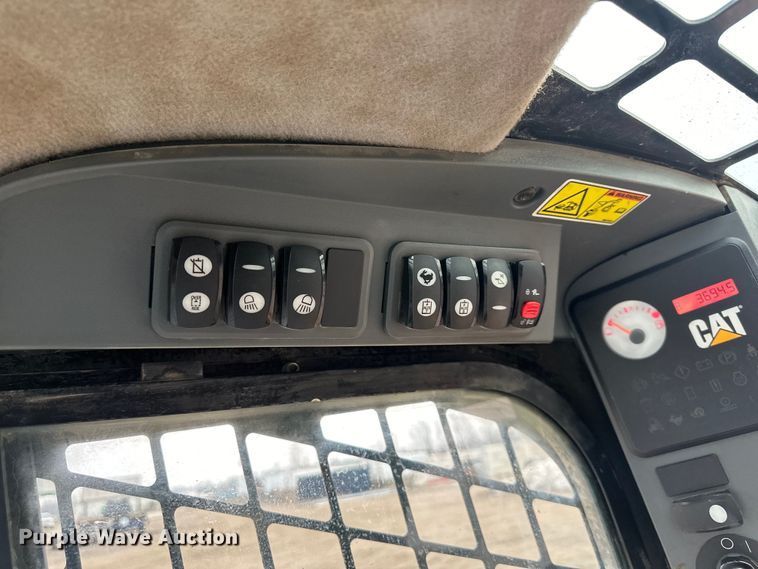 image for item DQ6425 2013 Caterpillar 299D tracked skid steer loader