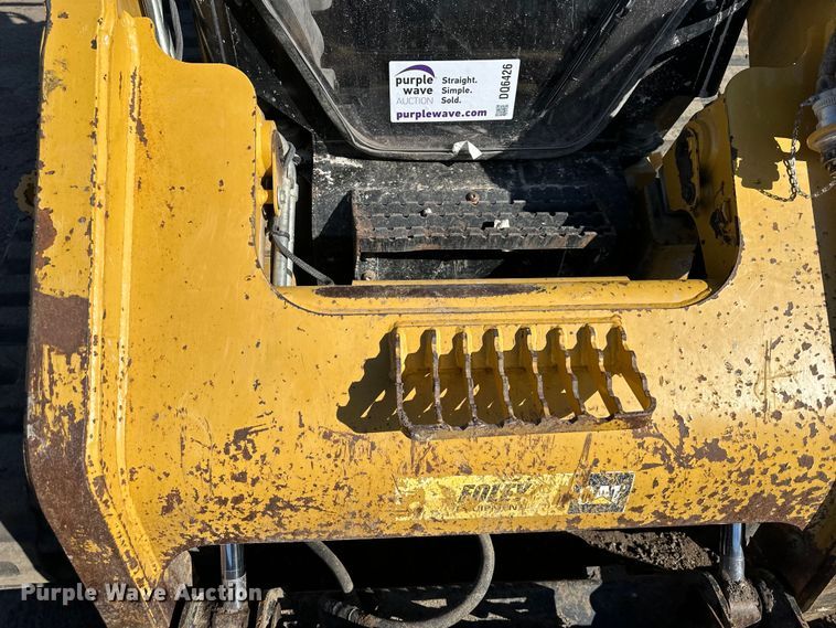 image for item DQ6426 2013 Caterpillar 299D tracked skid steer loader