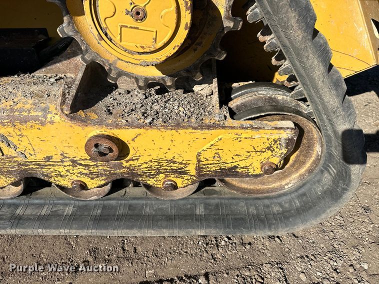 image for item DQ6426 2013 Caterpillar 299D tracked skid steer loader