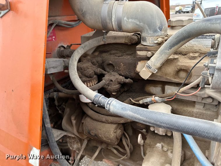 image for item DQ6427 2004 Broce  RJ350 broom