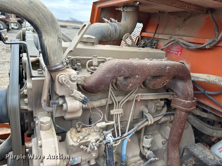 image for item DQ6427 2004 Broce  RJ350 broom