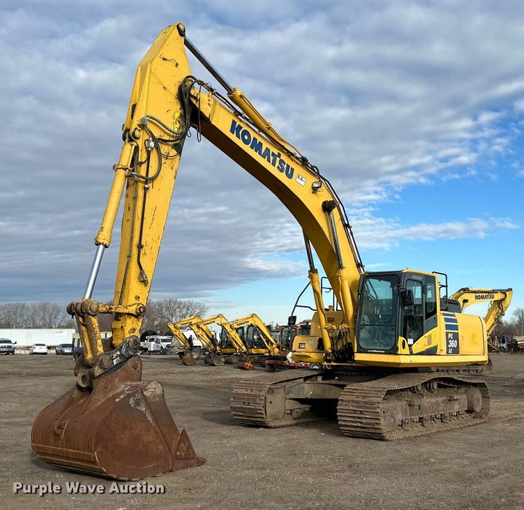 image for item DQ6428 2013 Komatsu PC360LC-10 excavator