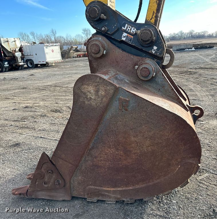 image for item DQ6428 2013 Komatsu PC360LC-10 excavator