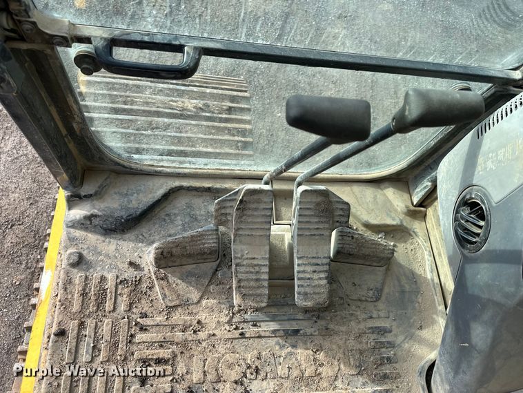 image for item DQ6428 2013 Komatsu PC360LC-10 excavator