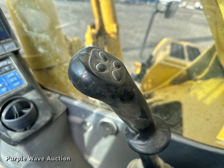 image for item DQ6428 2013 Komatsu PC360LC-10 excavator