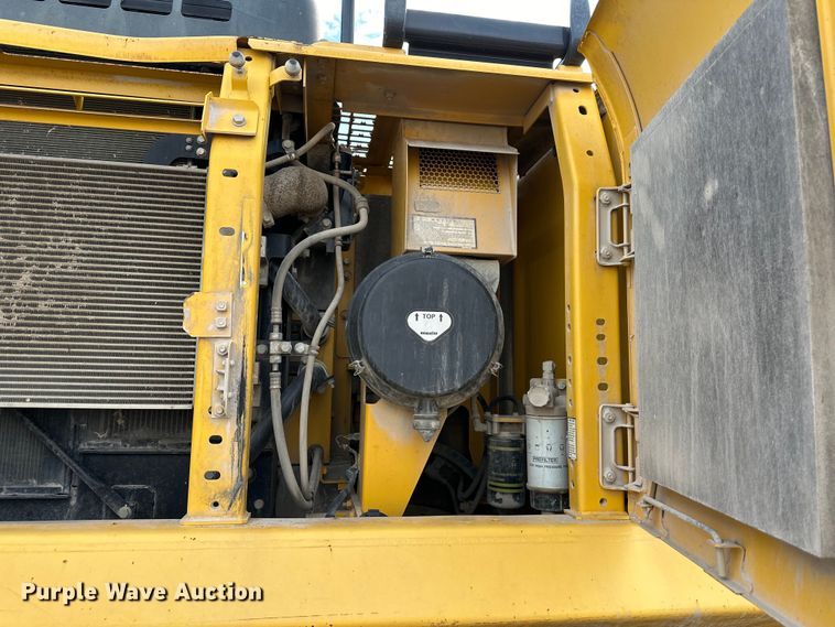 image for item DQ6428 2013 Komatsu PC360LC-10 excavator