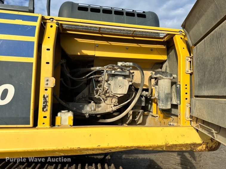 image for item DQ6428 2013 Komatsu PC360LC-10 excavator
