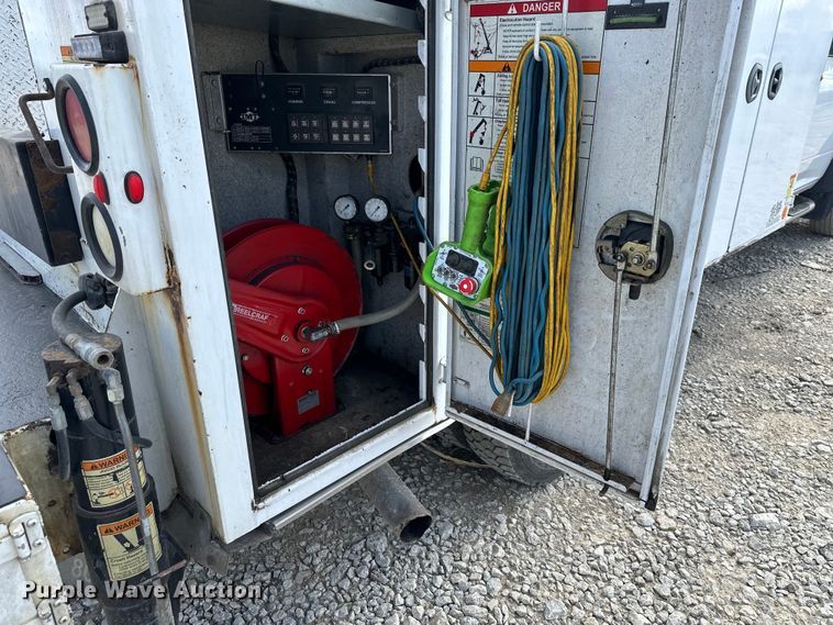 image for item DQ6433 2012 Dodge  Ram 5500 utility / service truck