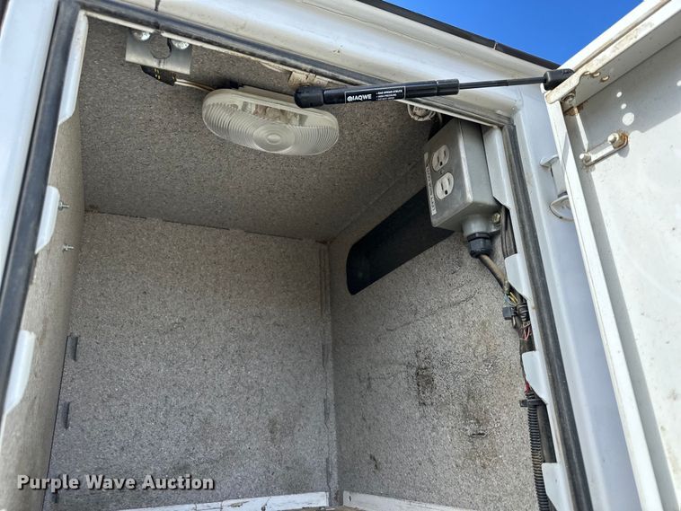 image for item DQ6433 2012 Dodge  Ram 5500 utility / service truck