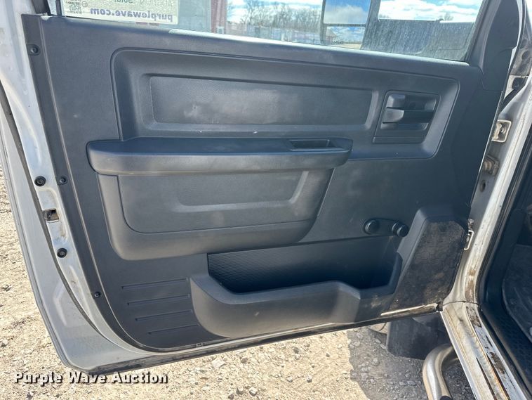 image for item DQ6433 2012 Dodge  Ram 5500 utility / service truck