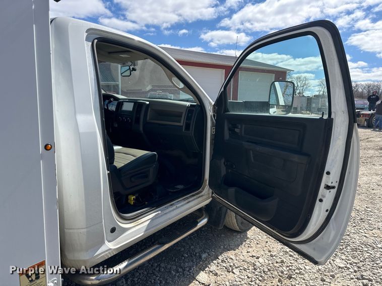 image for item DQ6433 2012 Dodge  Ram 5500 utility / service truck