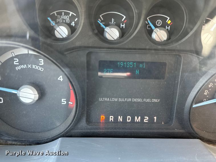 image for item DQ6434 2016 Ford F550 Super Duty XL flatbed truck