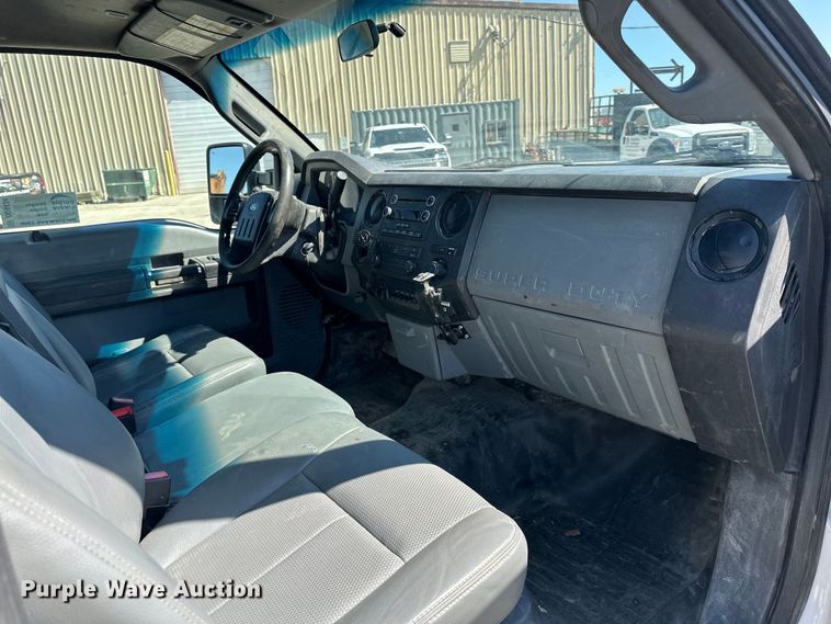 image for item DQ6434 2016 Ford F550 Super Duty XL flatbed truck