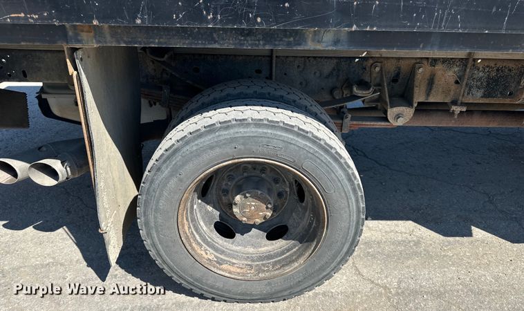 image for item DQ6434 2016 Ford F550 Super Duty XL flatbed truck