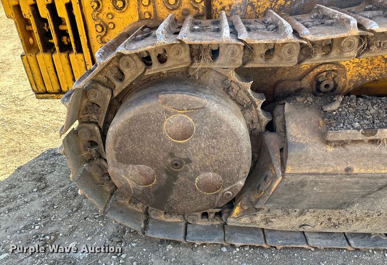 image for item DQ6441 1979 John Deere JD755 track loader